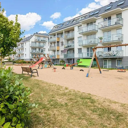 Exceptional With Charming Garden And Parking By Renters