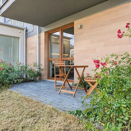 Exceptional With Charming Garden And Parking By Renters * גדנסק